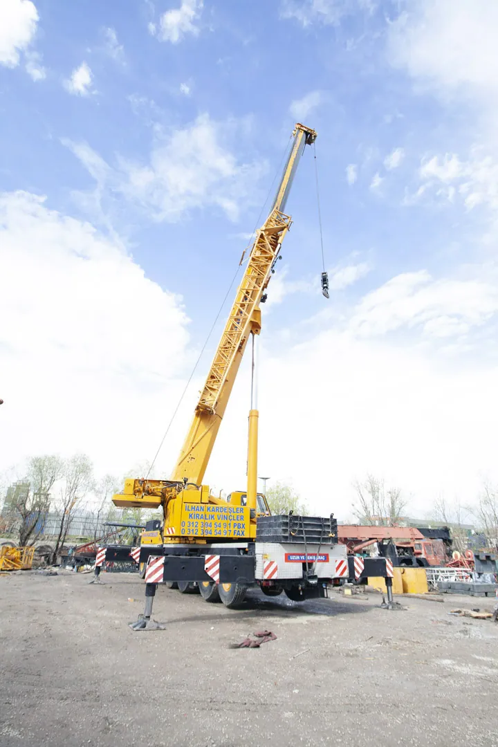 220 Ton Mobil Vinç Ankara
